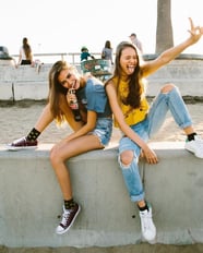 Best Friend Photoshoot Poses